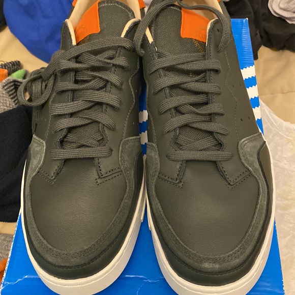 Adidas Supercourt Legend Earth Dark Green Orange EF9182 Tennis Sneaker - Picture 7 of 15